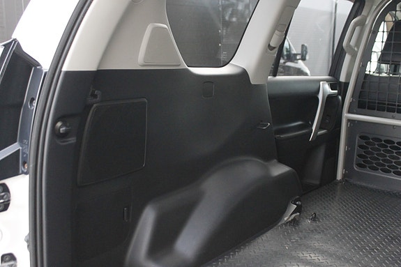 Toyota Land Cruiser 15 of 30