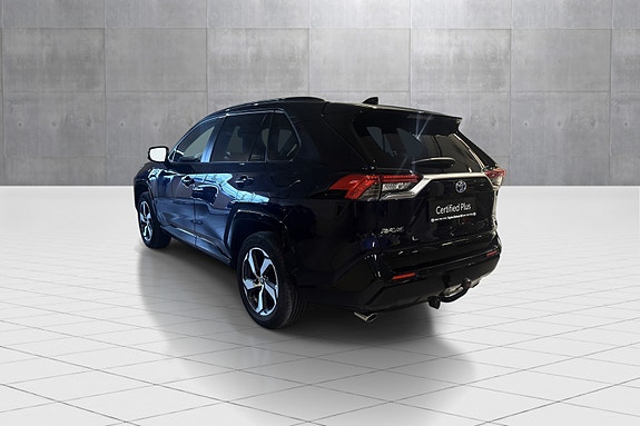 Toyota RAV4 Plug-in Hybrid 3 of 22