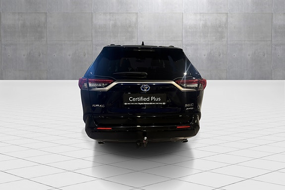 Toyota RAV4 Plug-in Hybrid 4 of 22