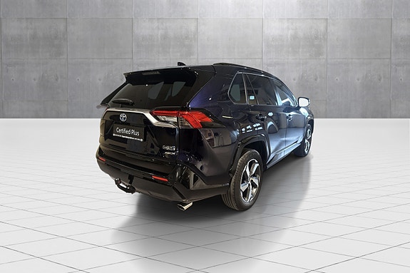 Toyota RAV4 Plug-in Hybrid 5 of 22