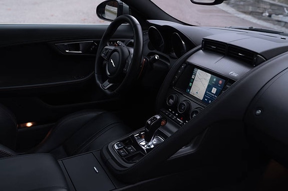 Jaguar F-TYPE 5 of 14
