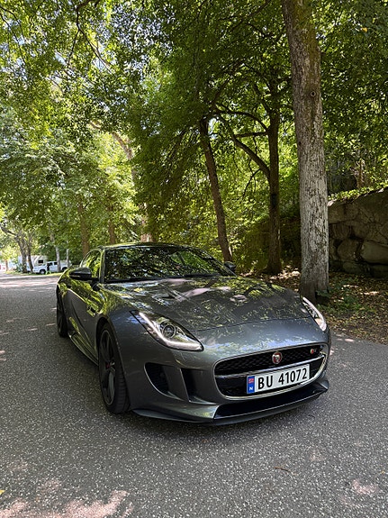 Jaguar F-TYPE 3 of 14