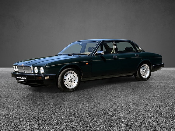 Jaguar XJ6 5 of 30