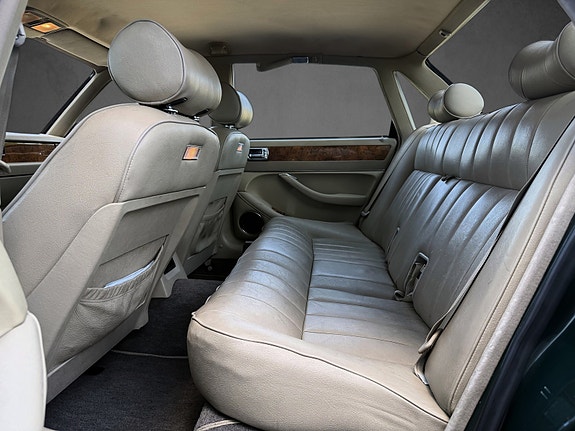 Jaguar XJ6 19 of 30