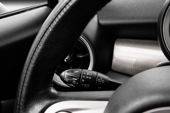 MINI Cooper 20 of 21