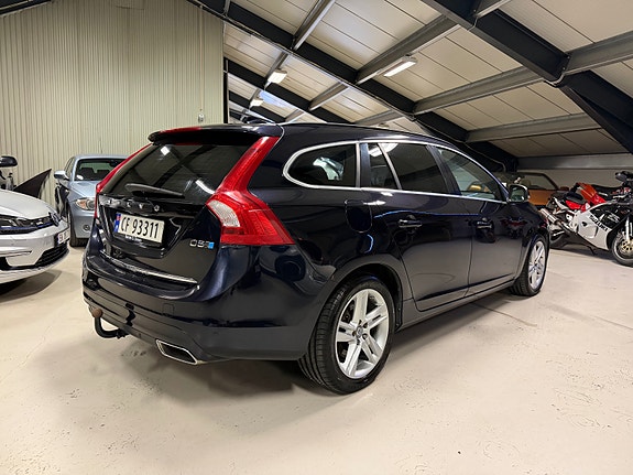 Volvo V60 5 of 16