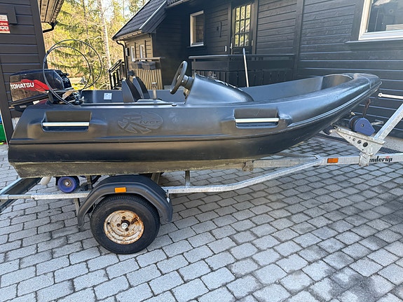 2021 River 290 med 15HK Tohatsu 3 of 8