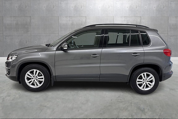 Volkswagen Tiguan 2 of 24