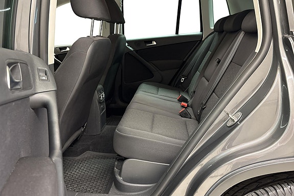 Volkswagen Tiguan 16 of 24