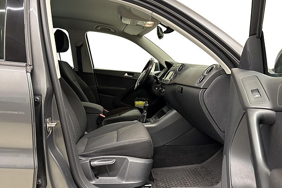 Volkswagen Tiguan 15 of 24