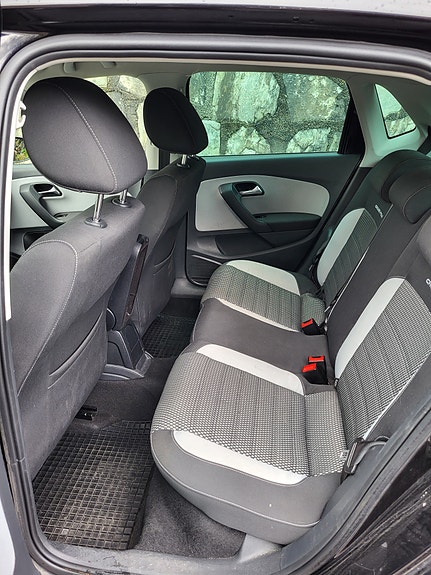 Volkswagen Polo Cross 10 of 17