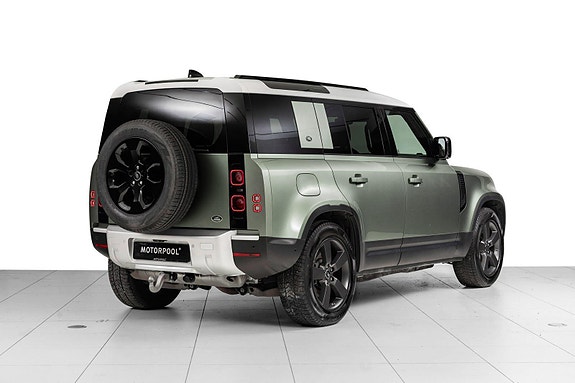 Land Rover Defender 110 3 of 30