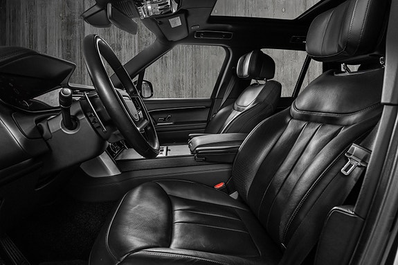 Land Rover Range Rover 18 of 30