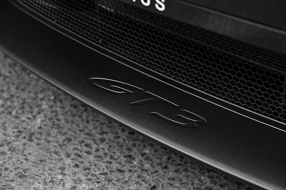 Porsche 911 GT3 17 of 30
