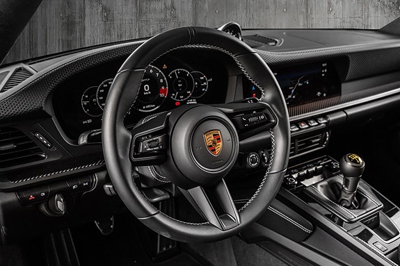 Porsche 911 GT3 24 of 30