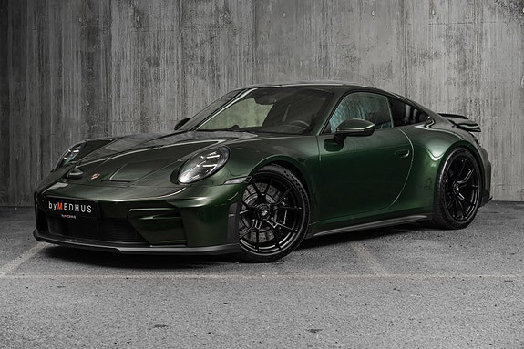 Porsche 911 GT3 12 of 30