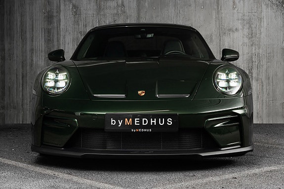 Porsche 911 GT3 11 of 30