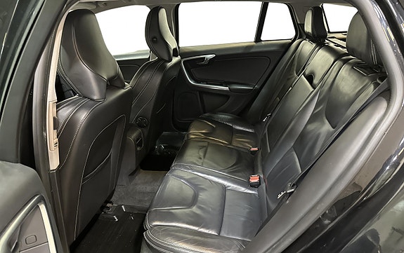 Volvo V60 7 of 19