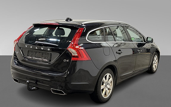 Volvo V60 5 of 19