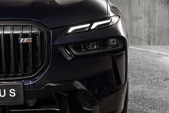BMW X7 11 of 30