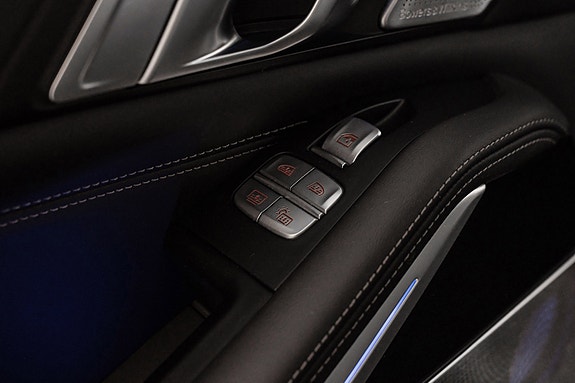 BMW X7 30 of 30