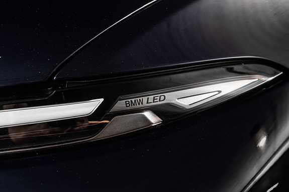 BMW X7 12 of 30