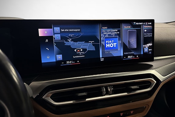 BMW i4 28 of 30