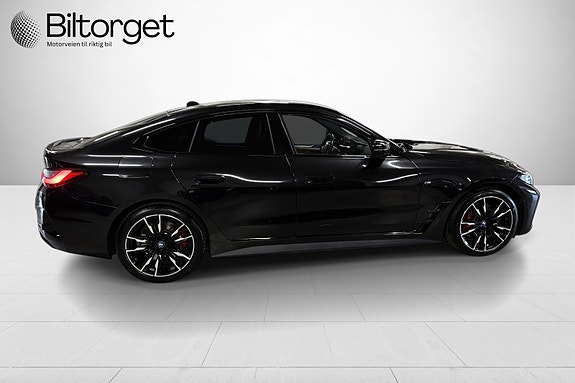 BMW i4 5 of 30