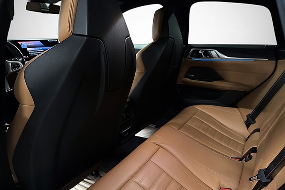 BMW i4 18 of 30