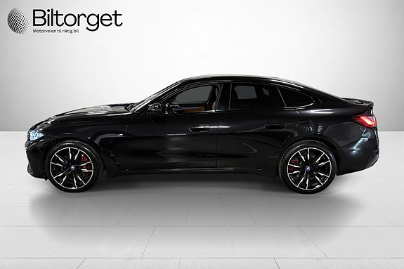 BMW i4 10 of 30