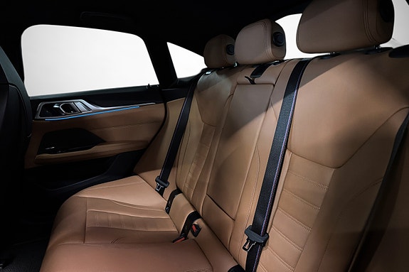 BMW i4 17 of 30