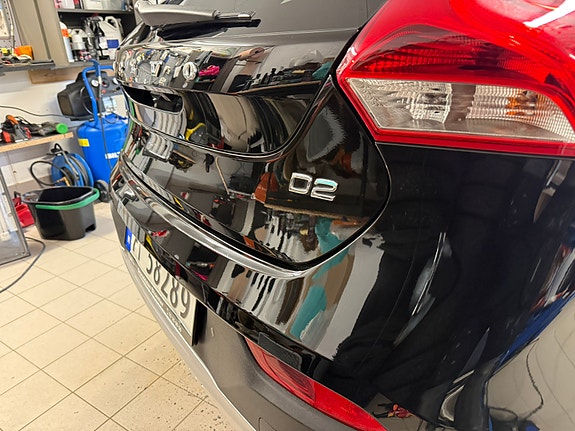 Volvo V40 Cross Country 10 of 30