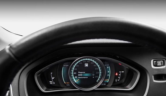 Volvo V40 Cross Country 27 of 30