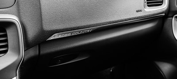 Volvo V40 Cross Country 25 of 30