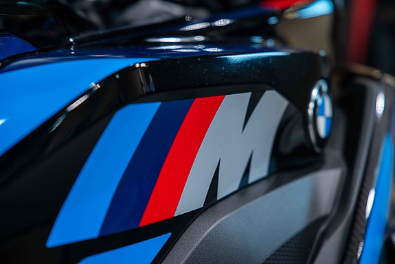 BMW M1000XR - DEN RÅESTE TURSYKKELEN DU KAN FÅ! **SERVICEAVTALE // GARANTI** 12 of 27