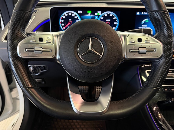 Mercedes-Benz EQC400 22 of 30