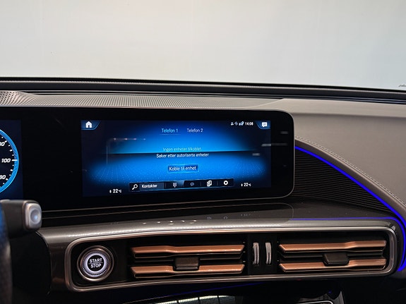 Mercedes-Benz EQC400 27 of 30