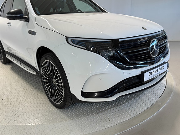 Mercedes-Benz EQC400 15 of 30