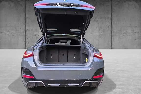 BMW i4 16 of 20