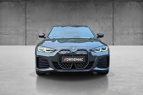 BMW i4 2 of 20