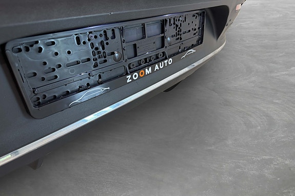 Mercedes-Benz EQC400 21 of 30