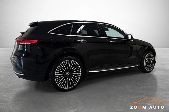 Mercedes-Benz EQC400 8 of 30