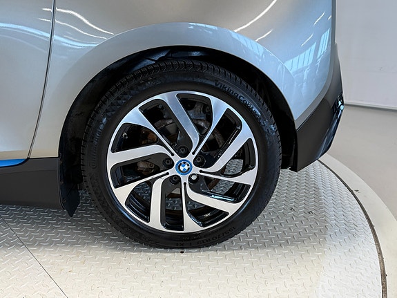 BMW i3 8 of 30