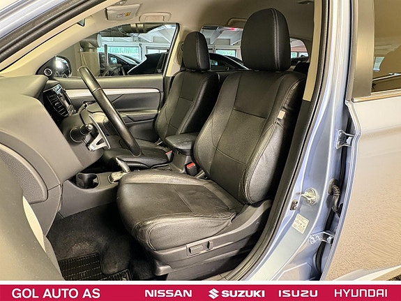 Mitsubishi Outlander 14 of 30