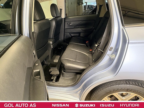 Mitsubishi Outlander 24 of 30