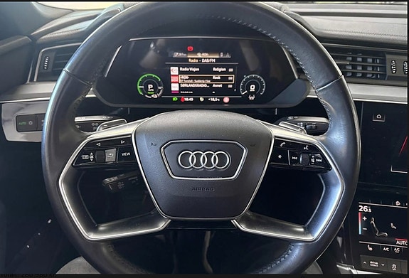 Audi e-tron Sportback 18 of 29