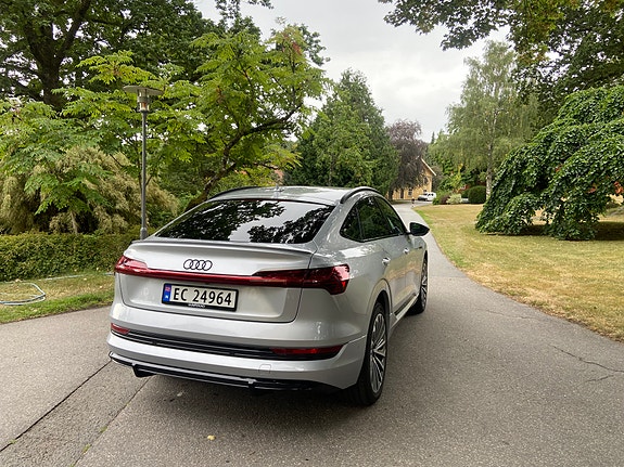 Audi e-tron Sportback 11 of 29