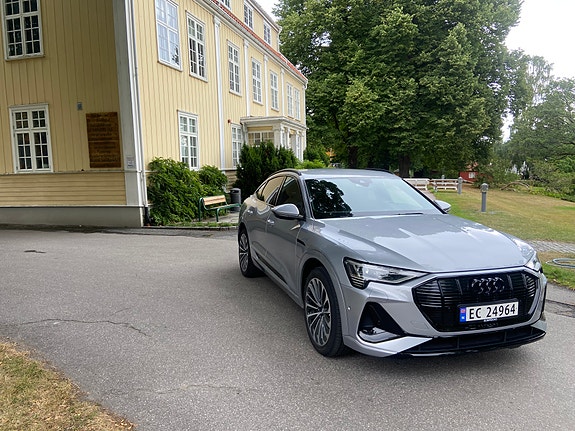Audi e-tron Sportback 4 of 29