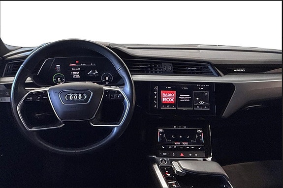 Audi e-tron Sportback 25 of 29