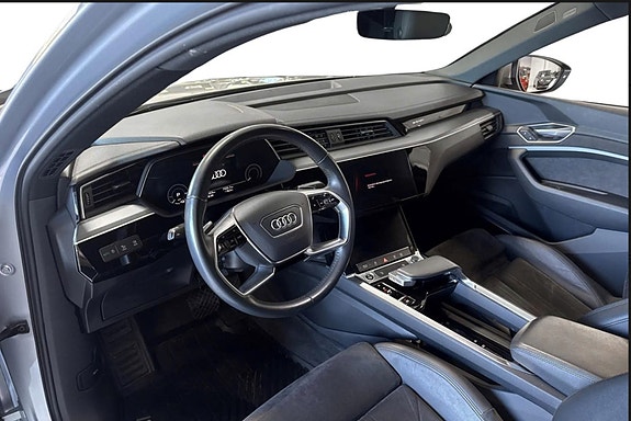 Audi e-tron Sportback 15 of 29